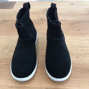 NEW KOOLABURRA by Uggs - 7 Women